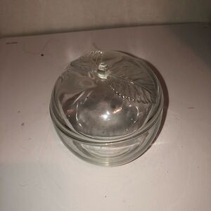 Vintage luminarc France clear glass apple shaped container with lid.